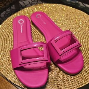 Journee Collection Fuchsia Slide Sandals